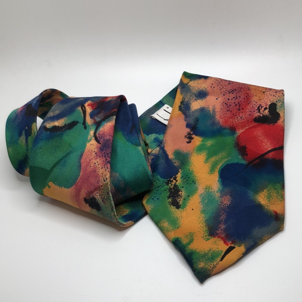 VTG Stuart Chicago Necktie, Made in Italy. 100% Silk